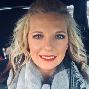 Meet your Posher, Jodi